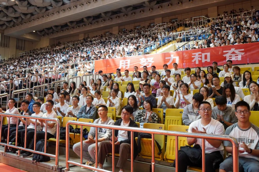 太原理工大学2023级研究生开学典礼_太原理工大学学生处电话_太原理工大学研究生入学教育