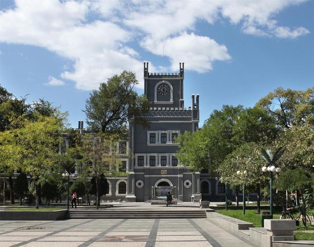 山西大学与太原理工大学比较_山西第一高校之争_太原理工大学学生处电话