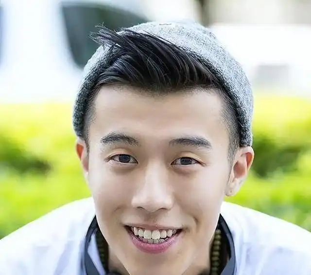 热依扎周游爱情故事_热依扎周游分手原因_热依扎和周游分手