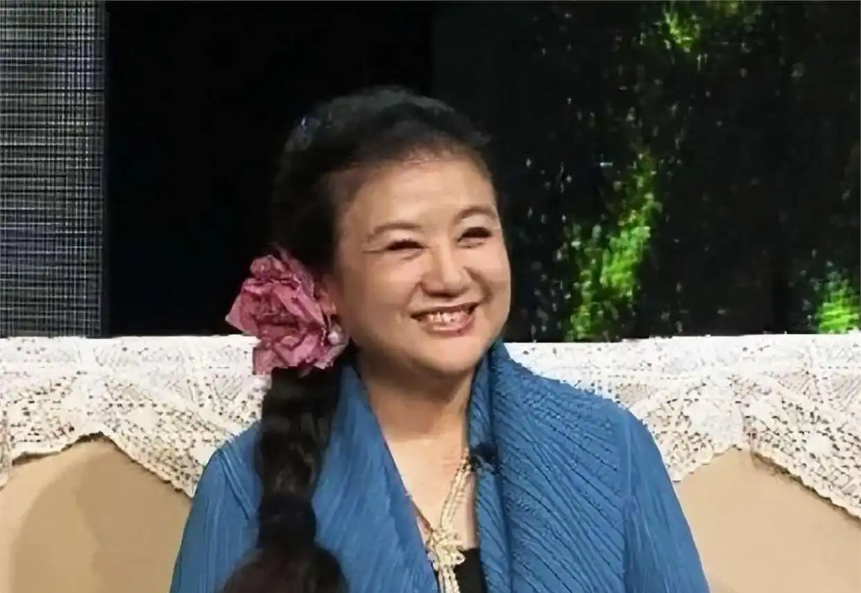 李小玢 主持生涯_李小玢 退休生活_李小加夫人