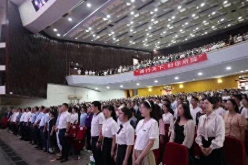 湘潭大学商学院2023年迎新大会成功举行