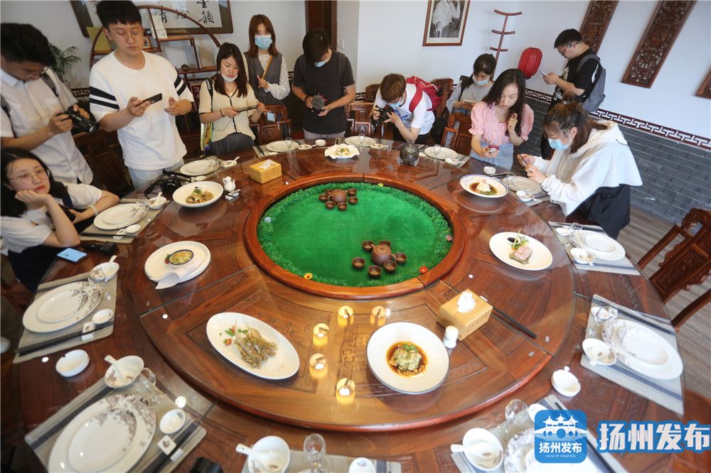 汪曾祺文化特色街区探秘_江苏省扬州市高邮 美食_汪曾祺高邮美食文化