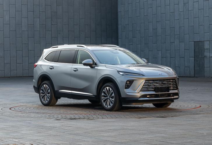 上汽通用汽车金融附加品贷款上市四月破万