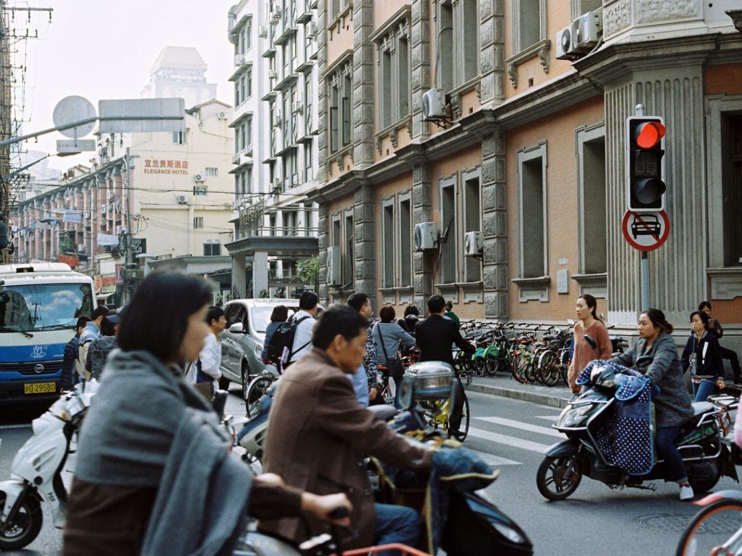 陈天桥妻子雒芊芊引关注_陈天桥 传奇游戏 争议人生