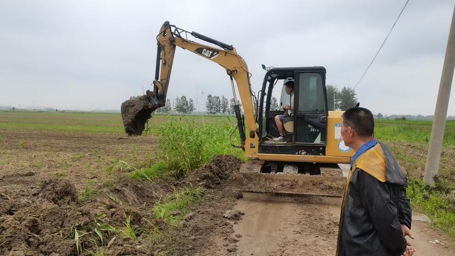 淮上区曹老集镇：筑牢安全生产“防护网”